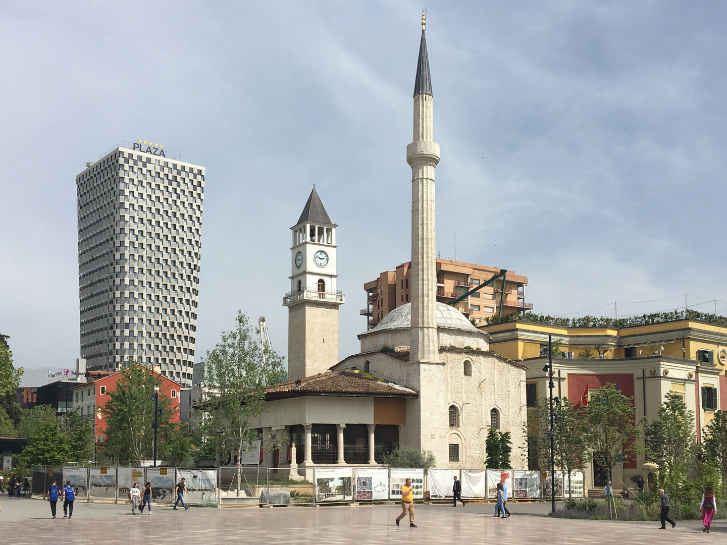 Tirana / Skanderberplatz