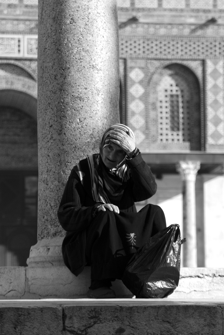 TIRED, TEMPLE MOUNT, JERUSALEM