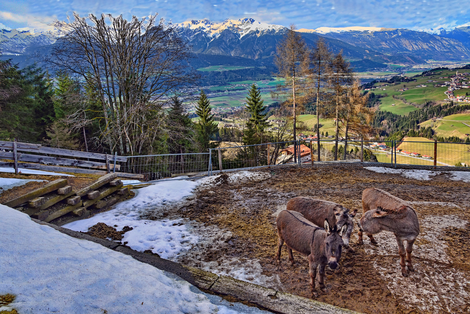 TIROL - Blick vom Kolsassberg – gegenüber das Karwendel