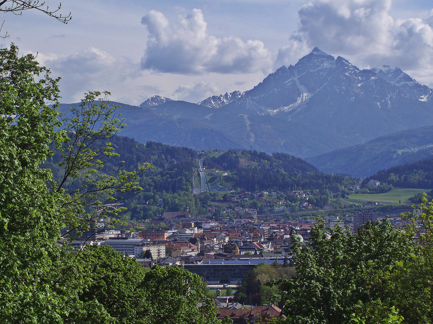 Tirol isch lei oans....