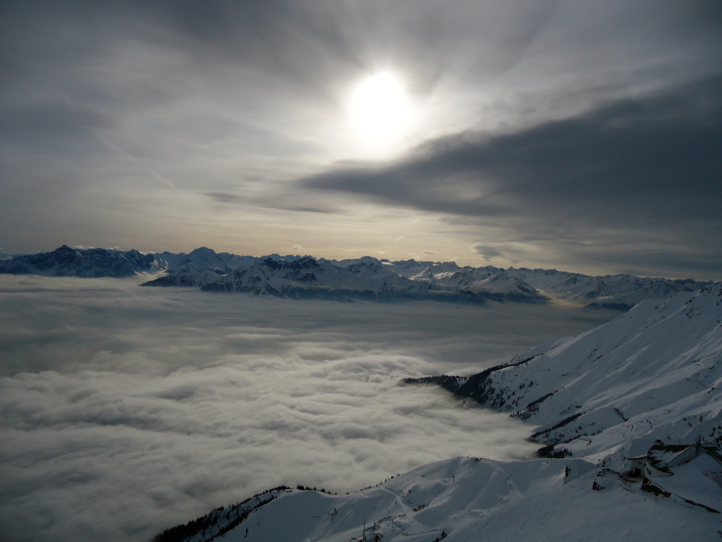 Tirol unter Wolken