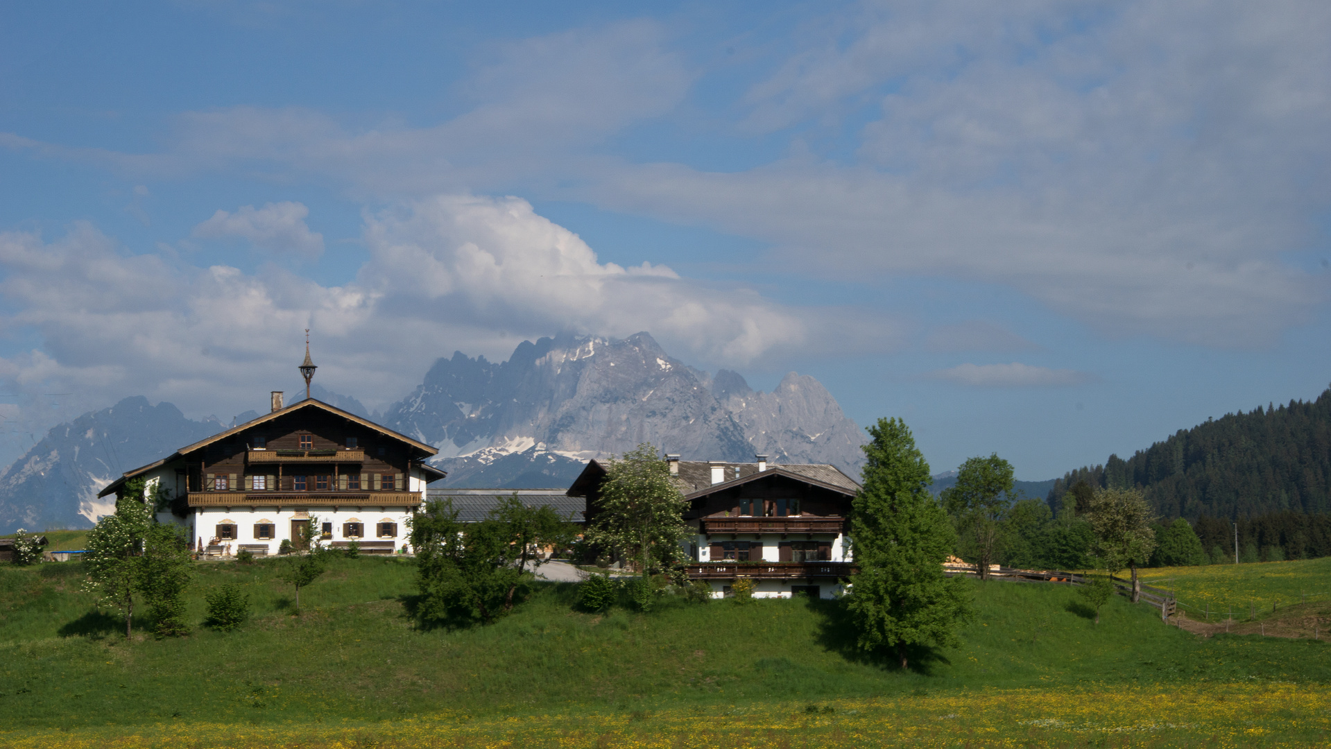 Tiroler Bauernhaus mit Wildem Kaiser