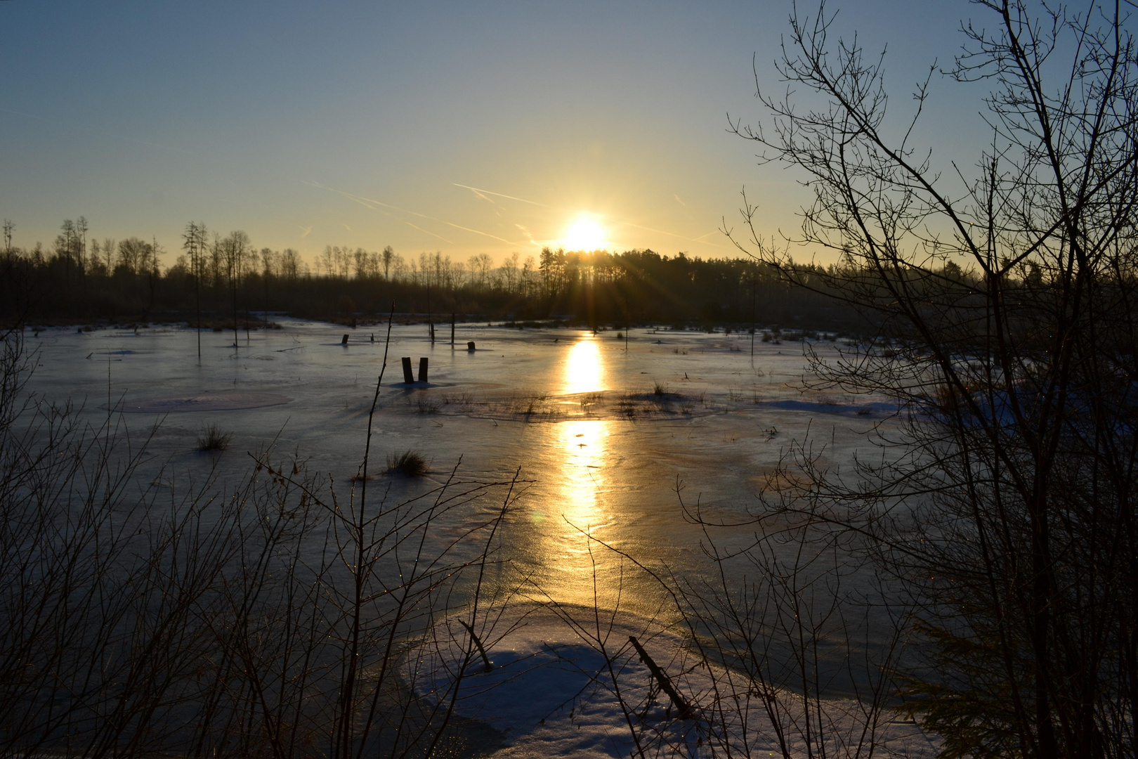 Tirschenreuth - Sonnenaufgang im Moorgebiet - 4. März 2013