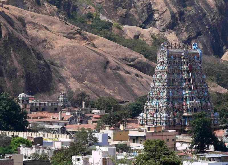 Tirupparangundram temple ...