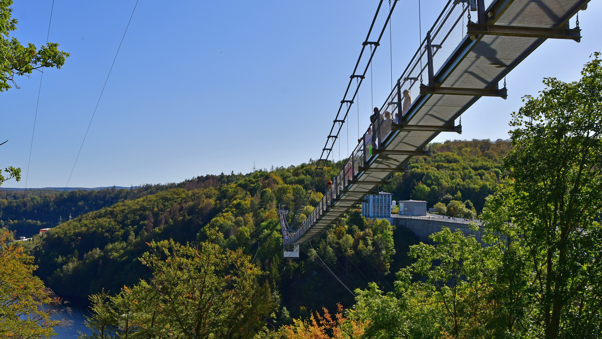 Titan RT Hängebrücke