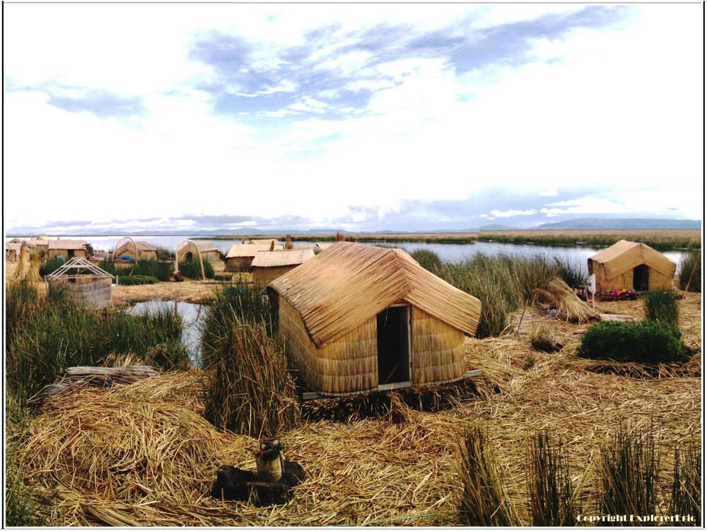 Titicaca-See mit den schwimmenden Inseln