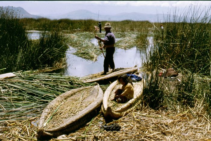 Titicacasee - Totoraboote der Uros