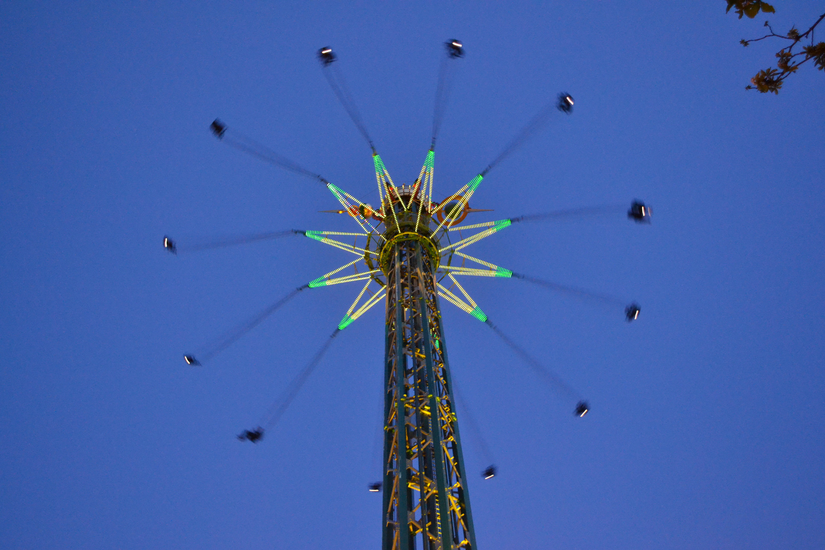 Tivoli bei Nacht