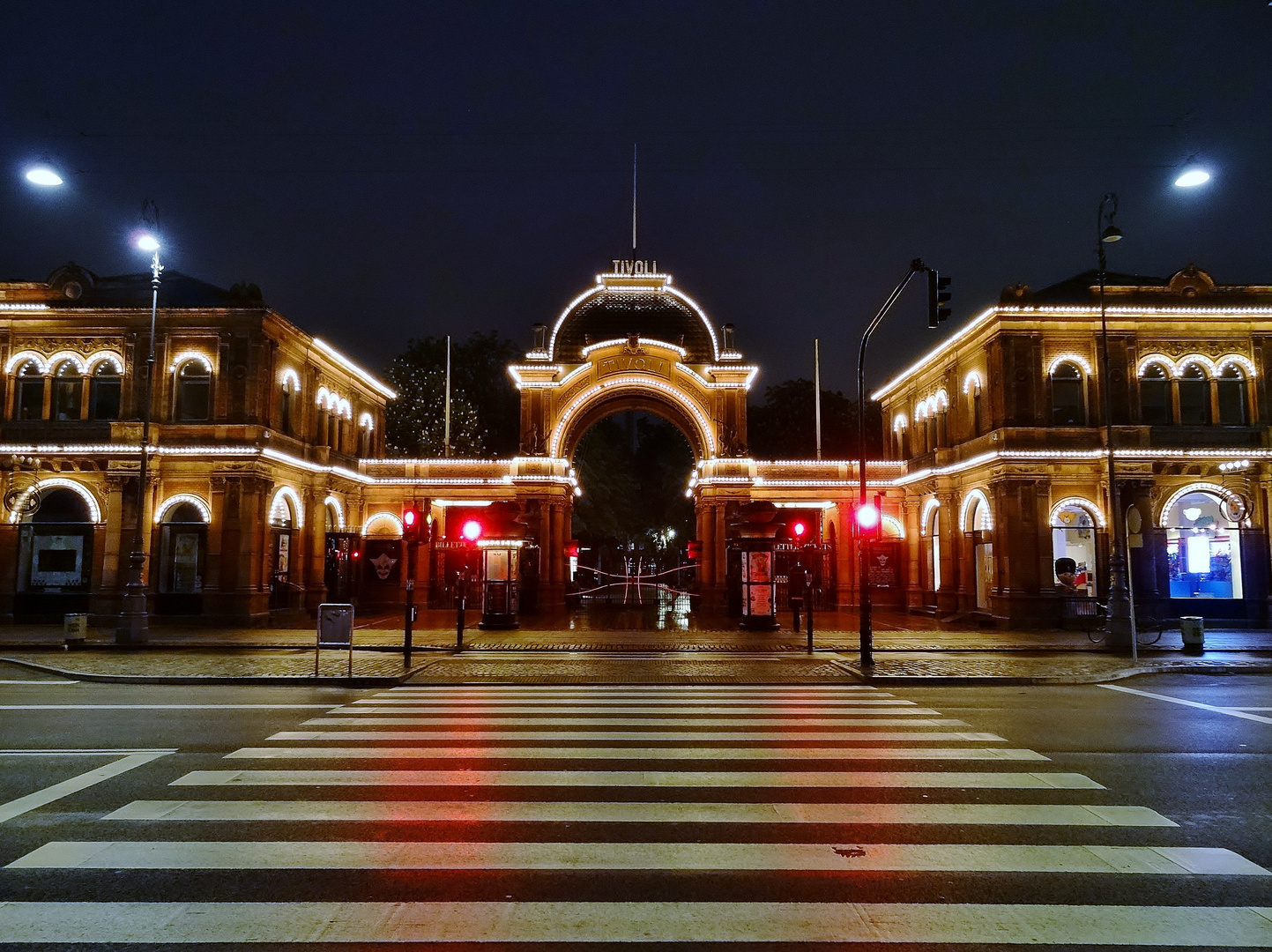 Tivoli by night