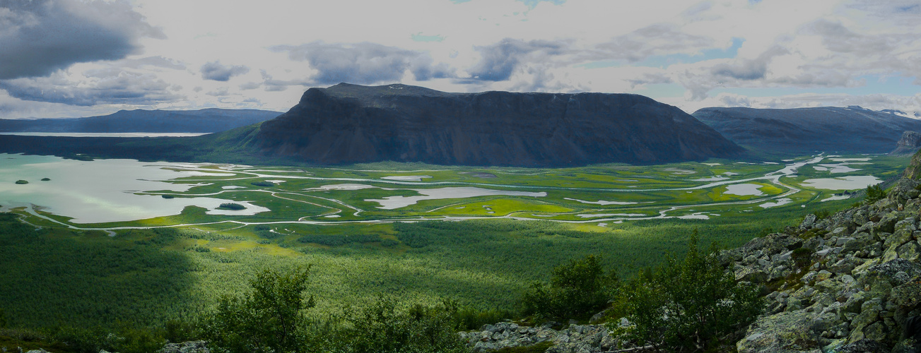 Tjakkeli über dem Rapadalen/Rapadelta in Lappland/Schweden