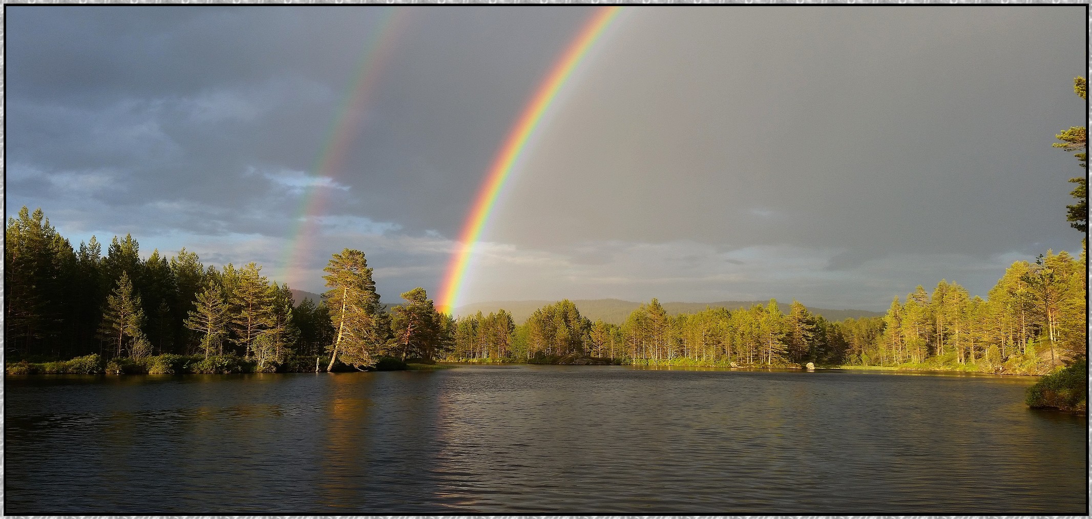 Tjönnefoss am Tyorullvatnet in schönster Gewitterstimmung um 22°°: ( Telemark ) Norwegenreise 2015