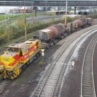 TKS 531 mit zwei Torpedopfannenwagen mit glühendem Flüssigstahl am 18.11.2017 in Duisburg