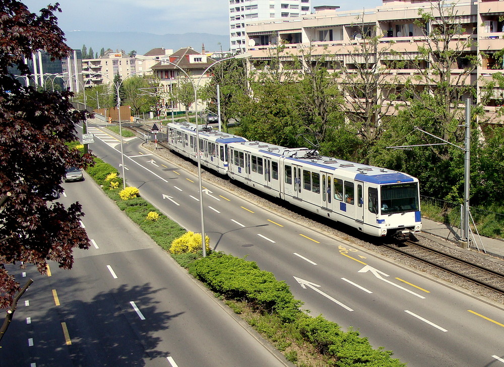 TL == die 1te Metro der Schweiz..03