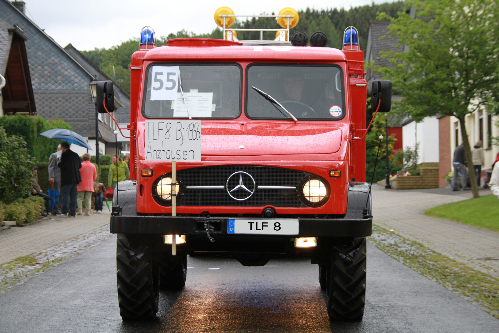 TLF 8 auf Unimog Festzug FFW Gernsdorf