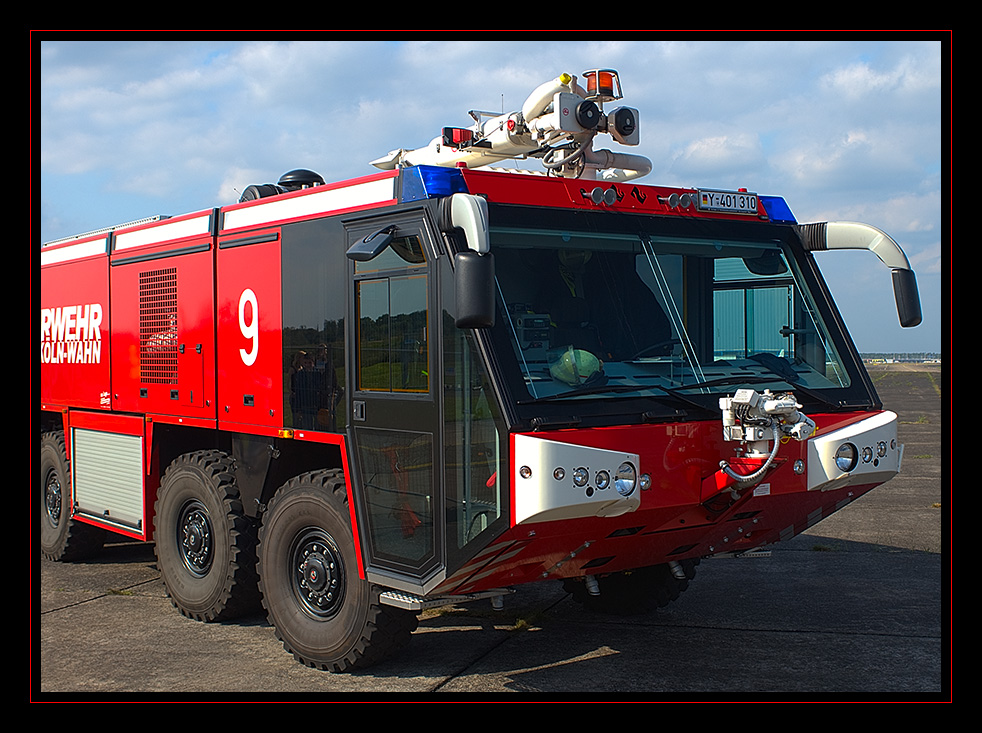 TLF der Flughafenfeuerwehr Köln-Bonn (reload)