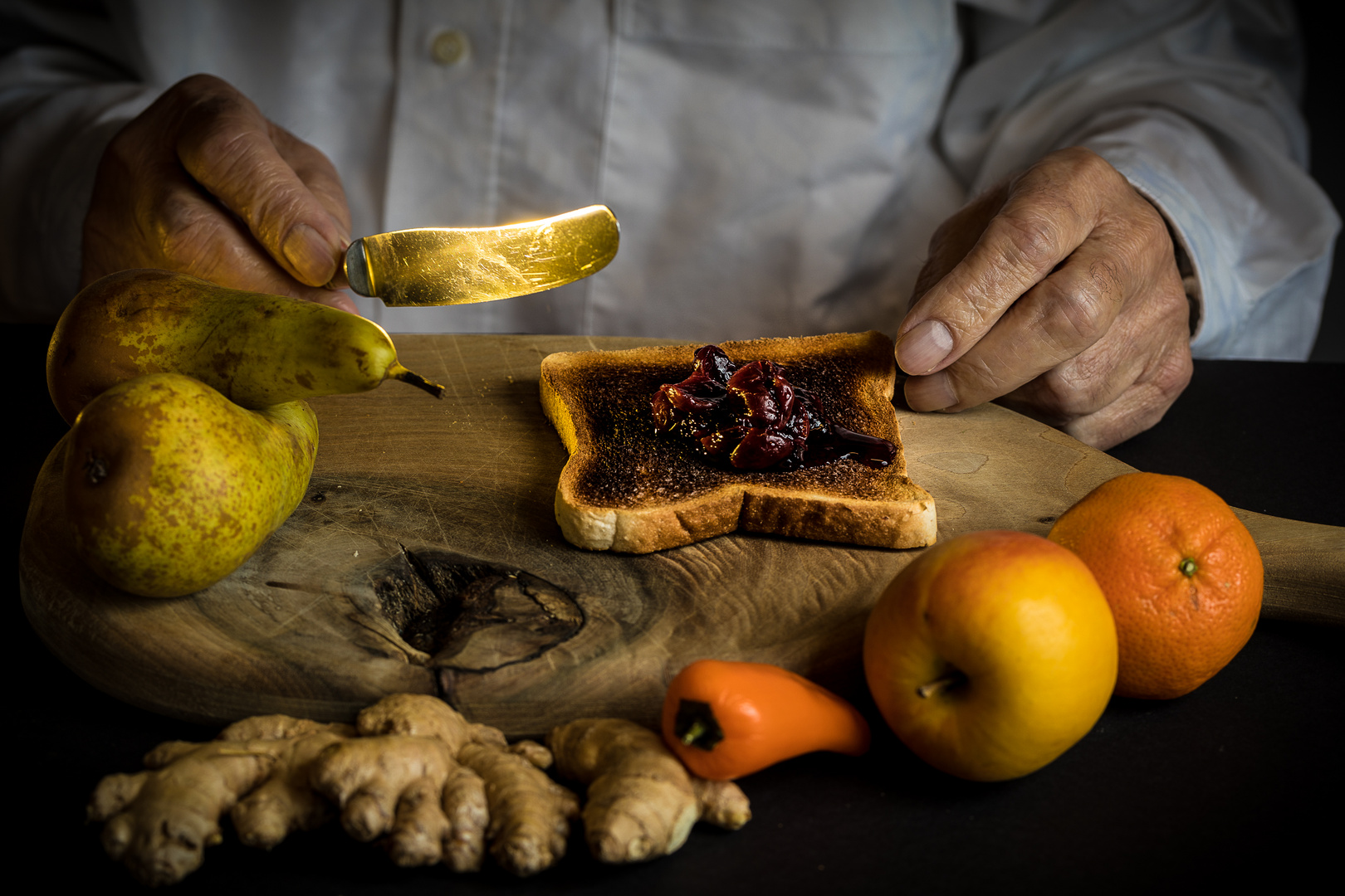 toast, kirschmarmelade, messer, hände, obst