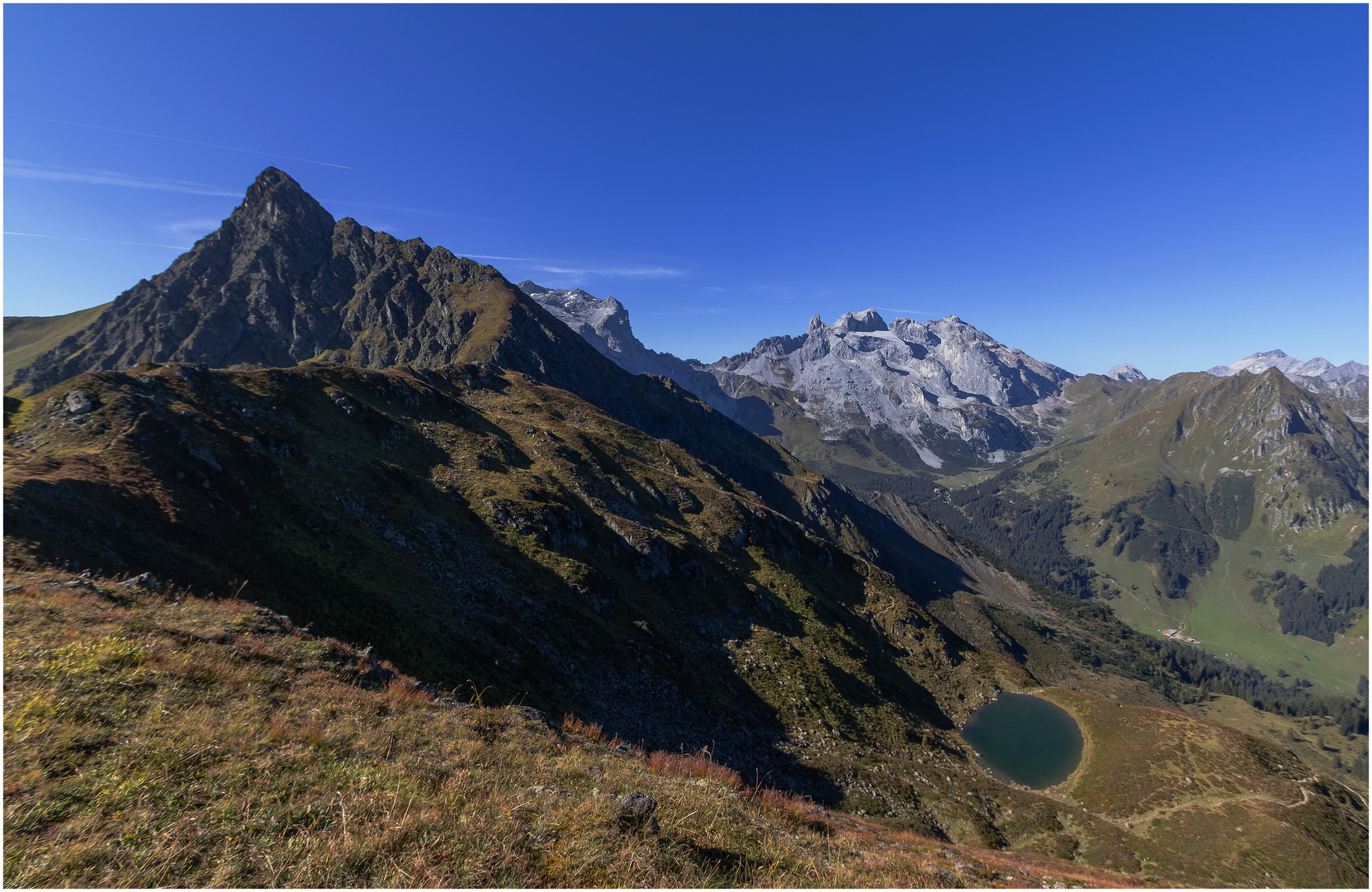 Tobelsee, Schwarzhorn, Sulzfluh, Drei Türme