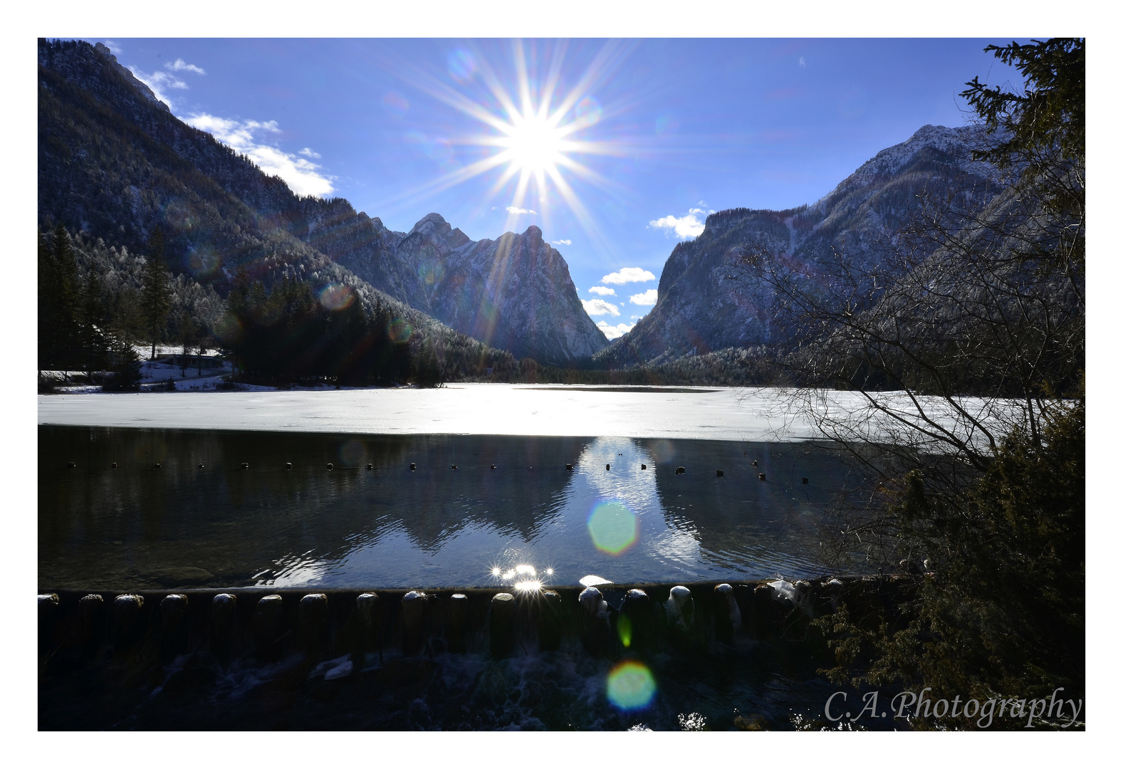 Toblacher See im Winterkleid