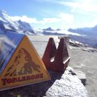 Toblerone mit Sicht aufs Matterhorn