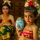 Töchter einer balinesischen Tanzlehrerin Ubud Bali Indonesien