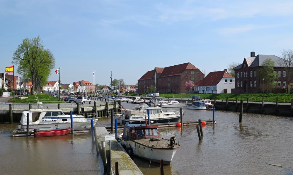 Tönning mit Blick zum Packhaus