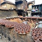 Töpferei im Slum von Mumbai