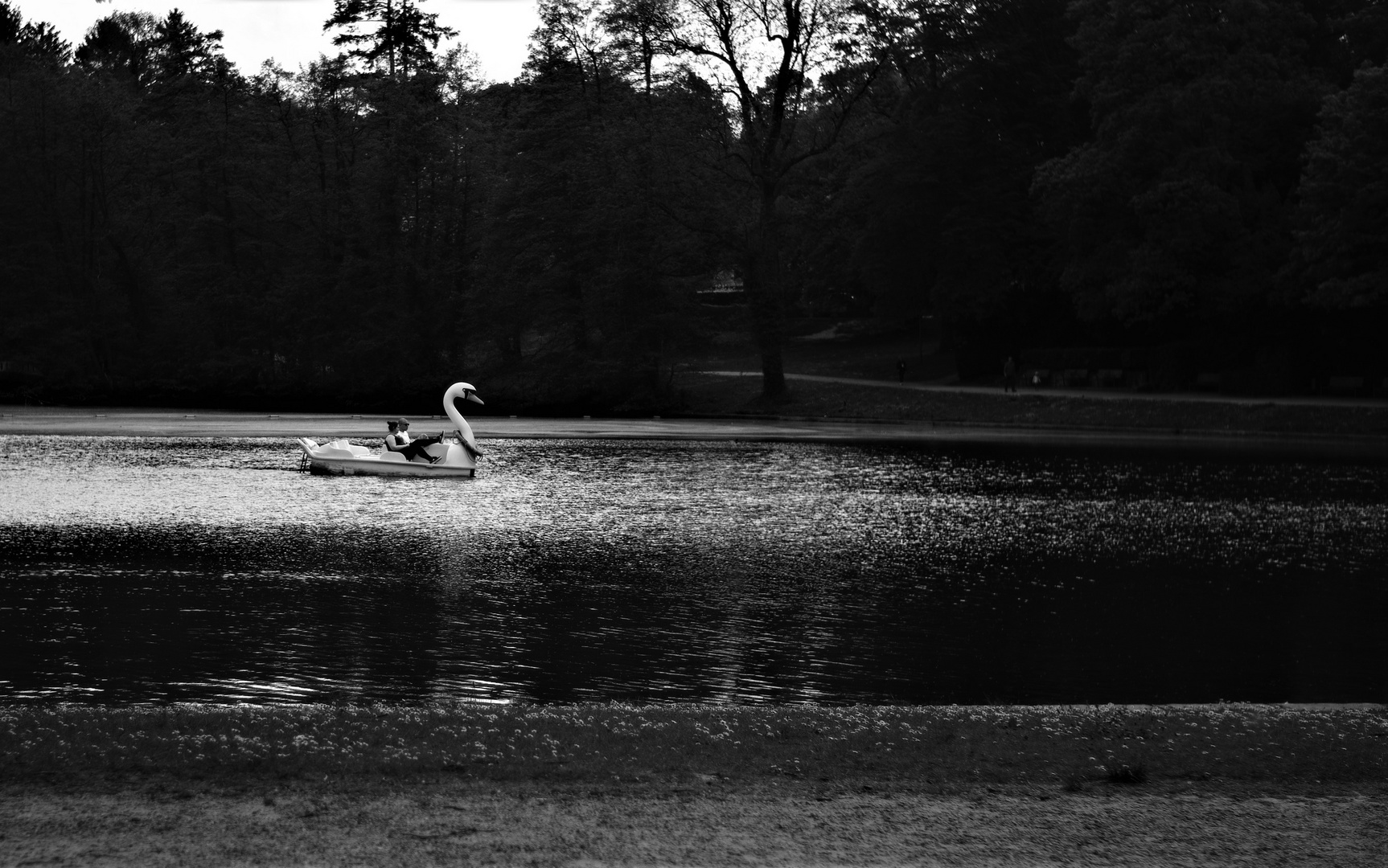 togetherness on the lake.