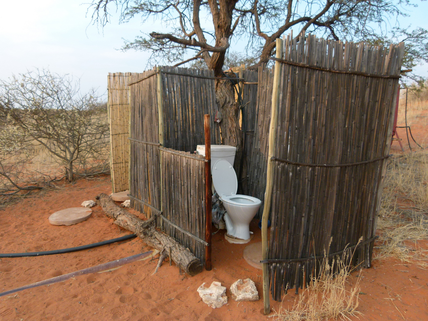 Toilette in der Kalahari