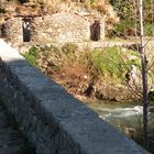 Toilette mitten in Podgorica (Montenegro) in einem etwas verwilderten Gebiet.