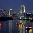 Tokio - Aussicht vom Odaiba Seaside Park nach Shinagawa und Rainbow Bridge