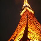 Tôkyô Tower by night