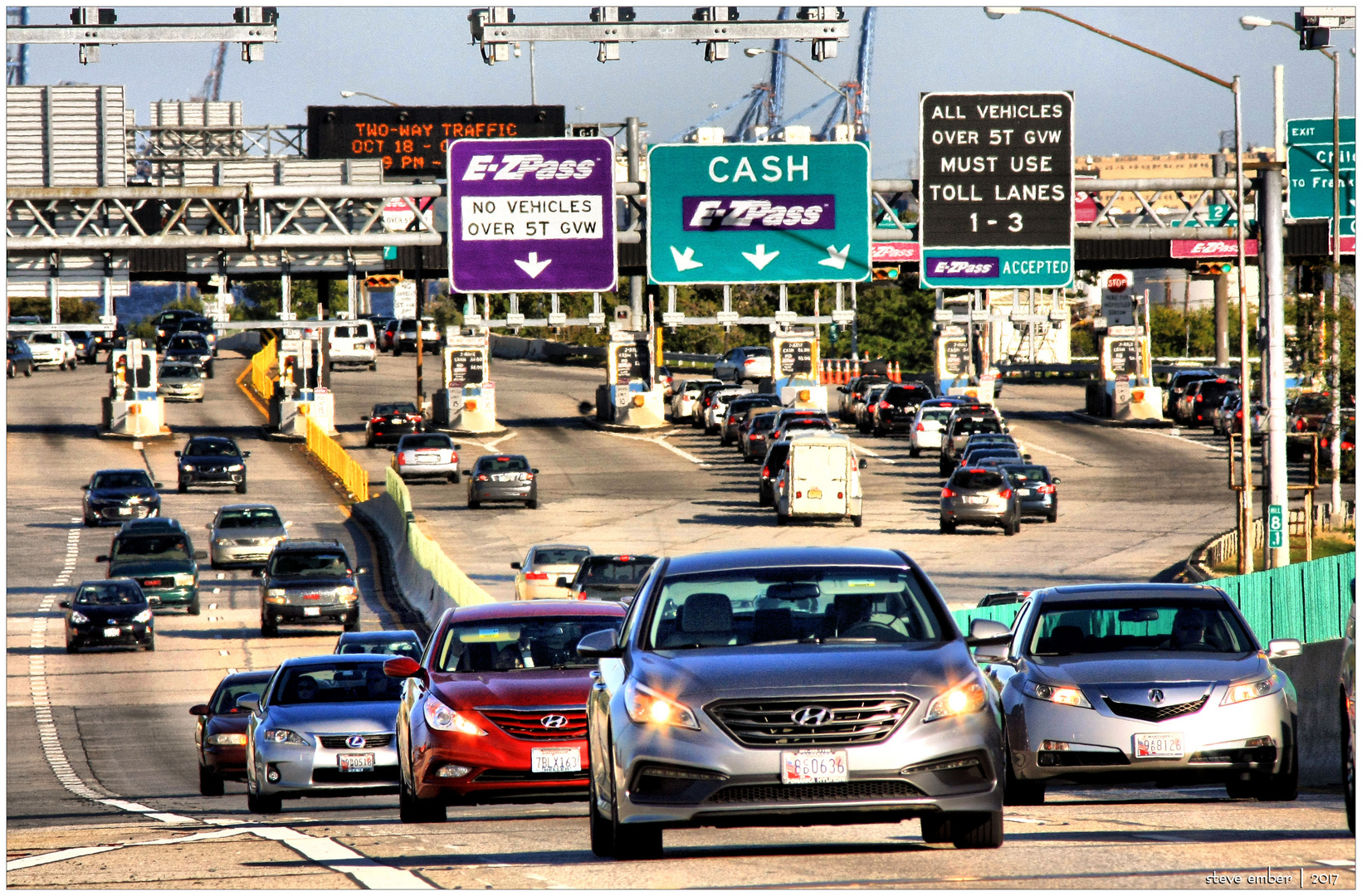 Toll Lanes and Traffic, Harbor Tunnel photo & image hafen, tunnel