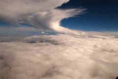 Tolle Simmung ueber den Wolken