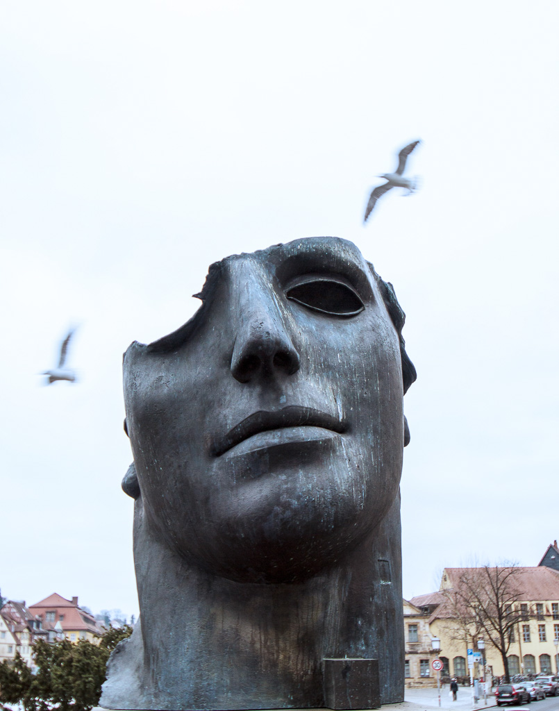 Tolles Kunstwerk "Skulptur des zeitgenössischen Künstlers Igor Mitoraj „Centurione I“