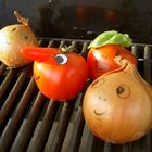 Tomaten-Pinocchio beim Grillfest