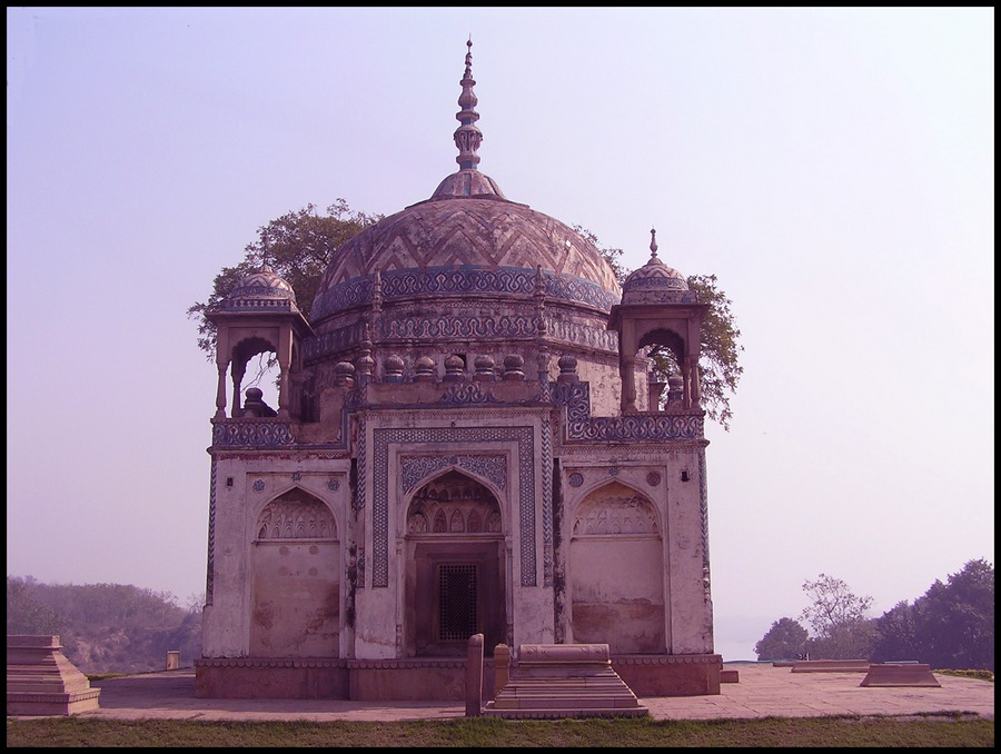 Tomb of the unknown princess