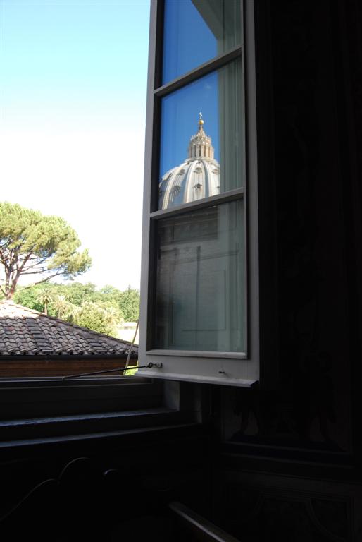 Tomb of Vatican Reflection