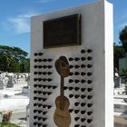 tombe de Compay Segundo 1907-2003