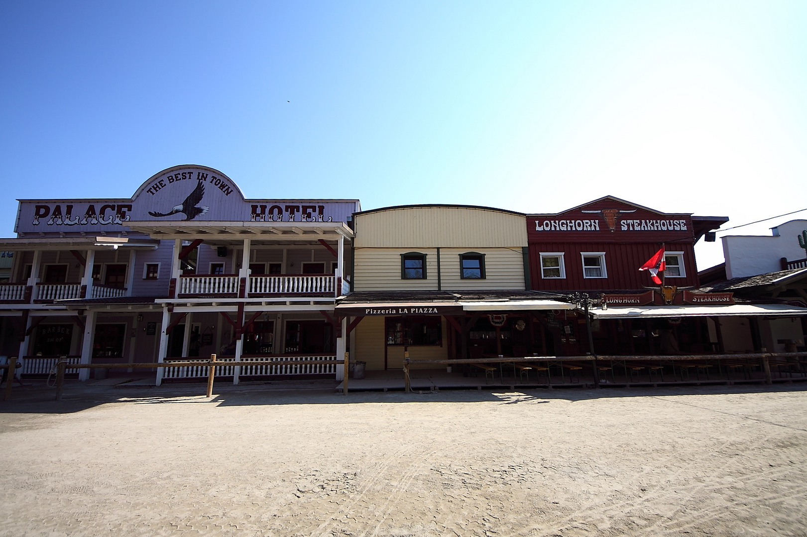 Tombstone, Arizona? Nein, Pullmann City, Niederbayern...