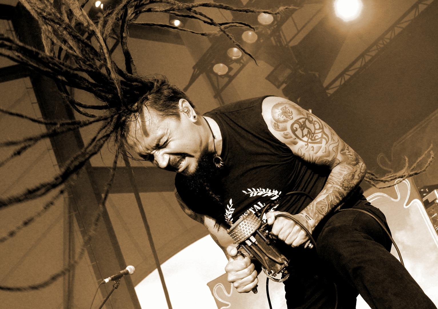 Tomi Joutsen (AMORPHIS)