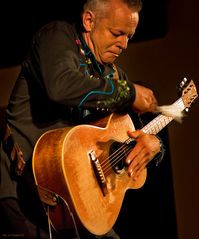 Tommy Emmanuel IV