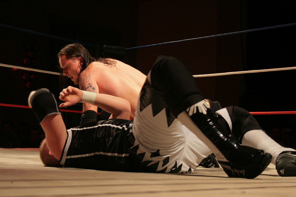 Tommy End vs Axeman 2