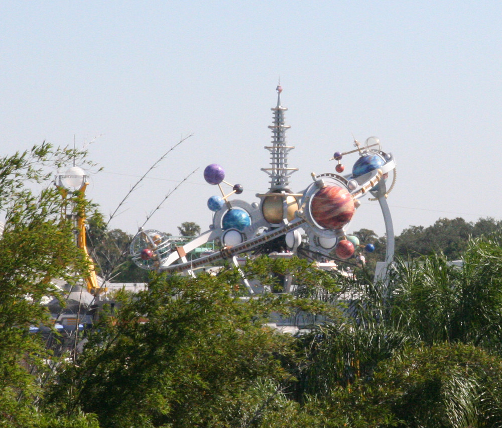 Tomorrowland Disney