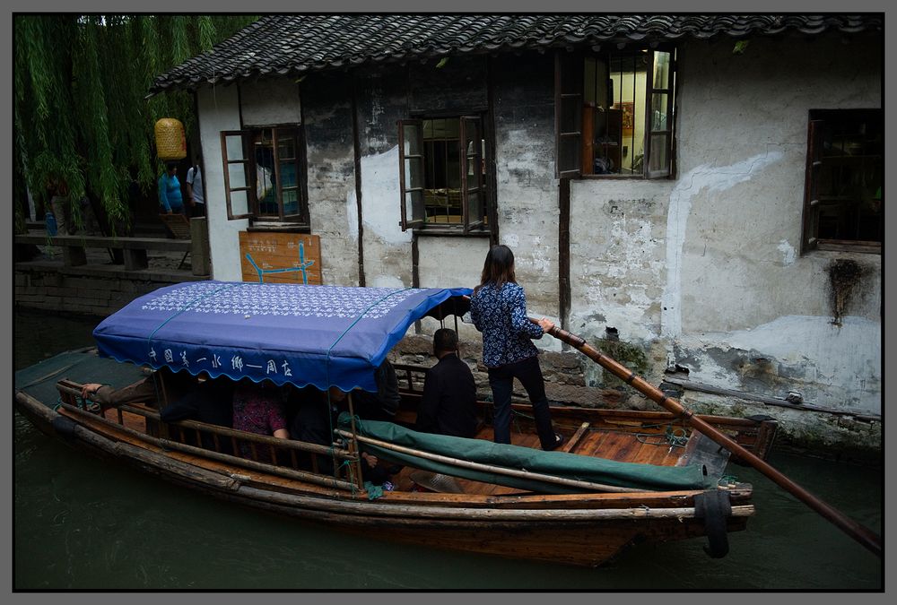 Tongli, cannotage au crépuscule