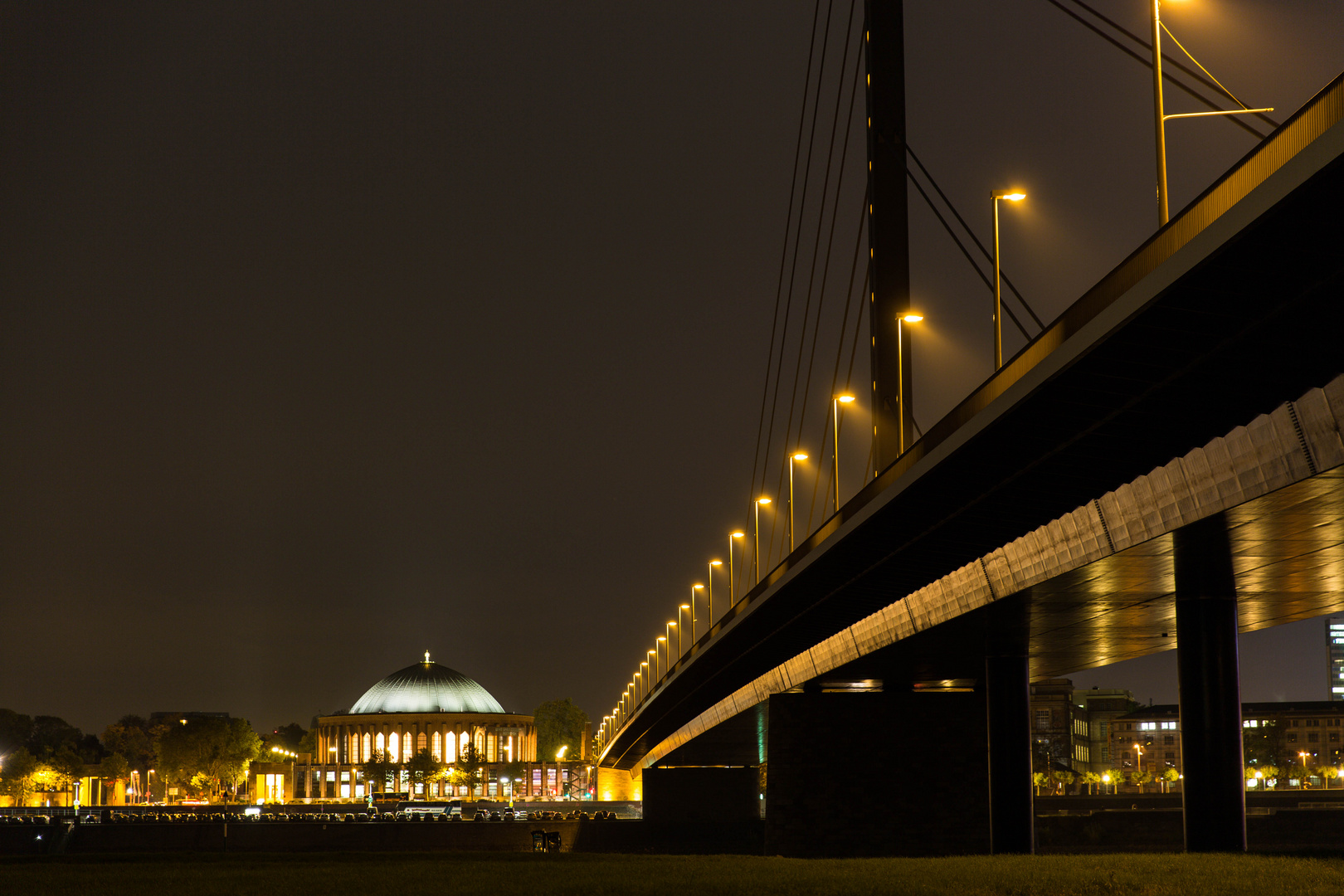 Tonhalle by Night