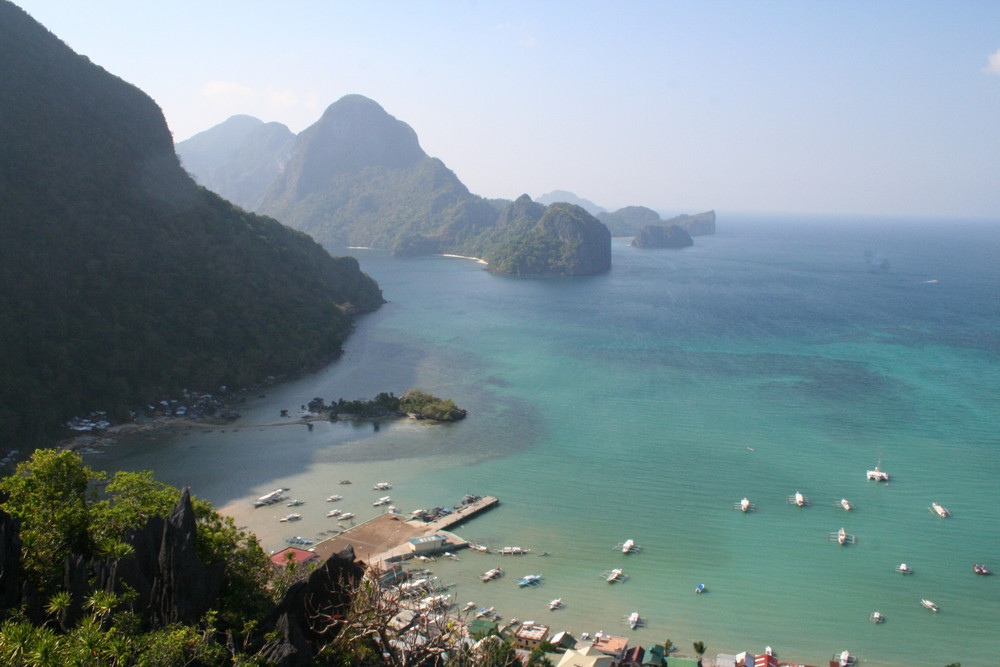 Top over El Nido March 09