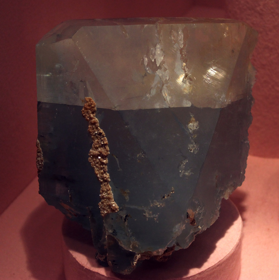 Topaz @ Mineralogisches Museum Hamburg