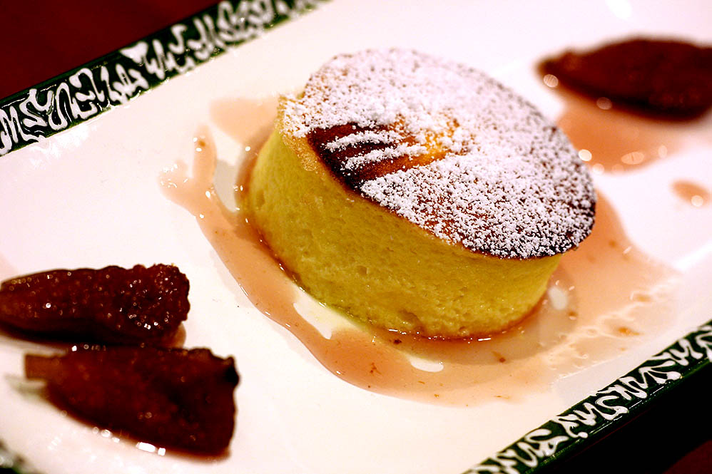 Topfensoufflé mit Feigenconfit Foto & Bild | stillleben, food
