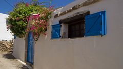 Tor mit Fenster blau Lachania