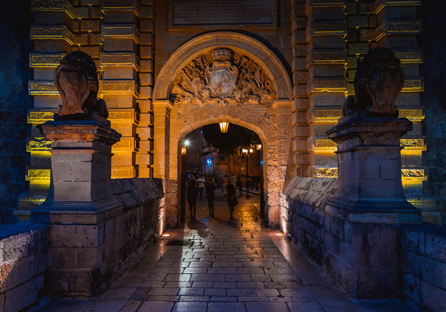 Tor und Eingang ins alte befestigte Mdina. Malta